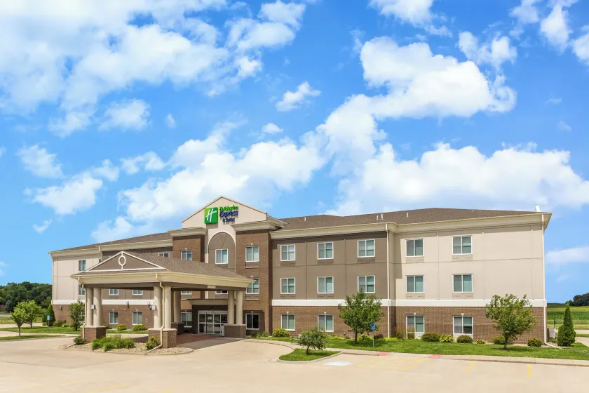 Holiday Inn Express - Albert Lea by IHG - Image 1