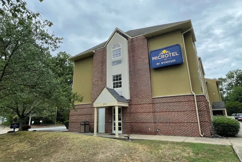 Microtel Inn & Suites Newport News - Image 1