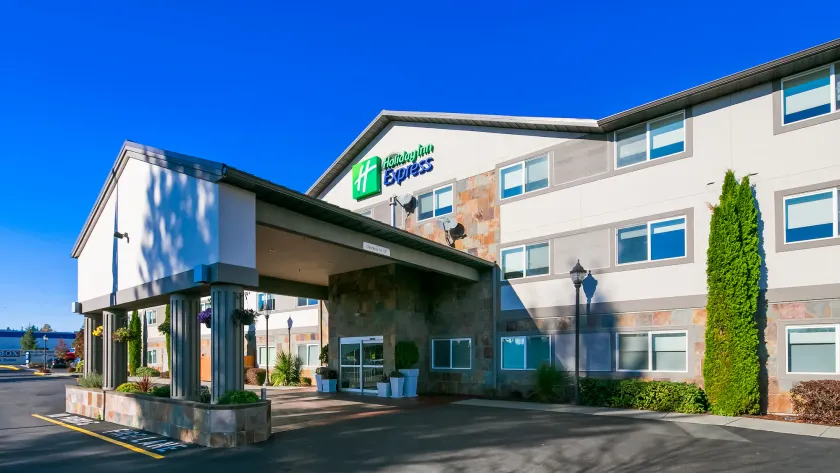 Holiday Inn Express Hotel & Suites Everett by IHG - Image 1
