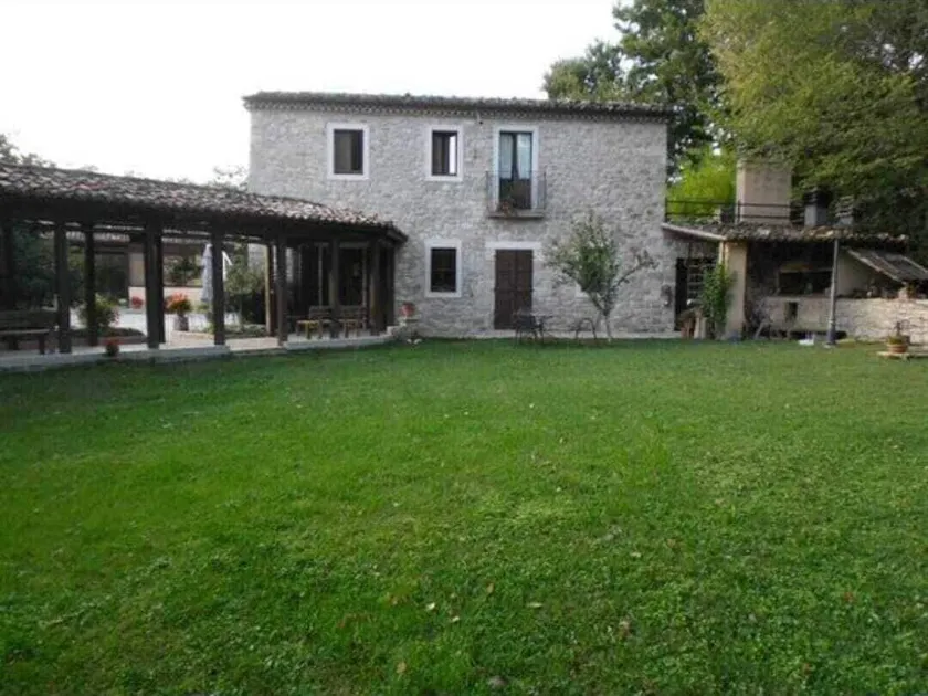 Casale Cipriani - Image 1