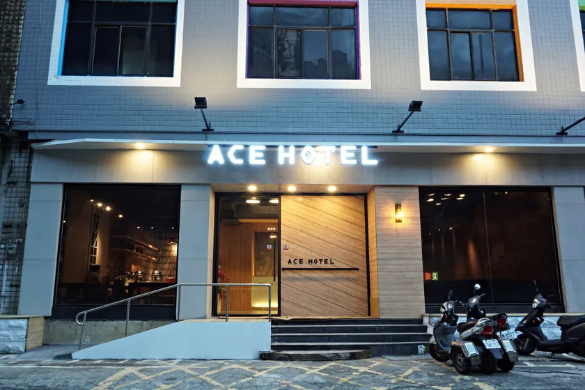 ACE Hotel - Image 1