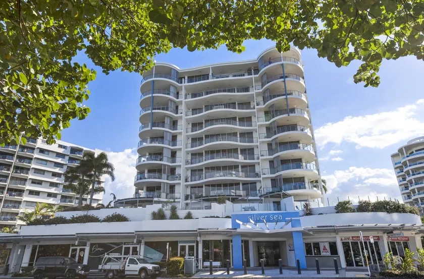 Silver Sea on Sixth Resort - Image 1