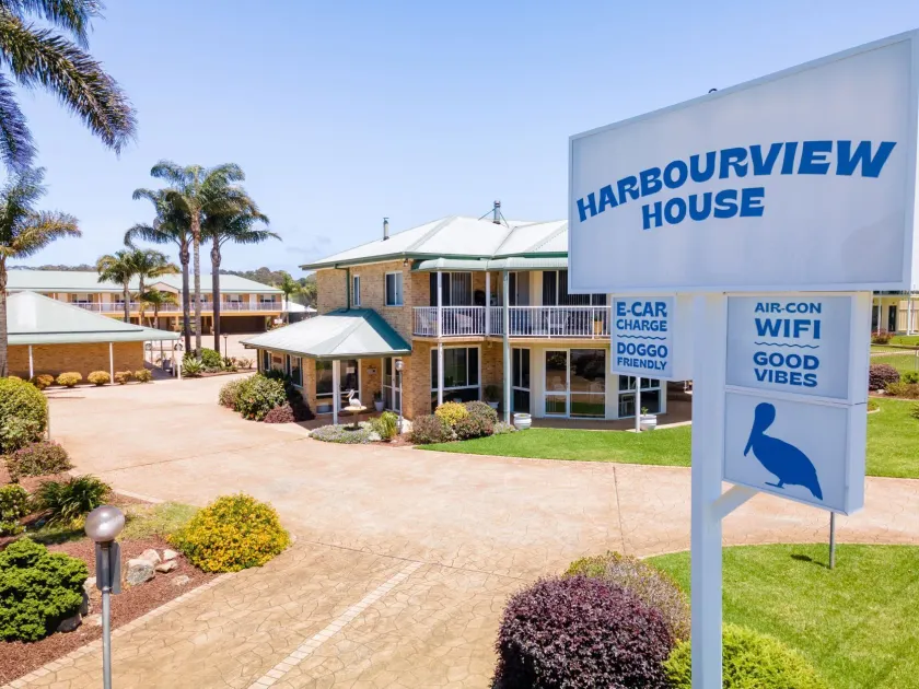 Harbourview House - Image 1