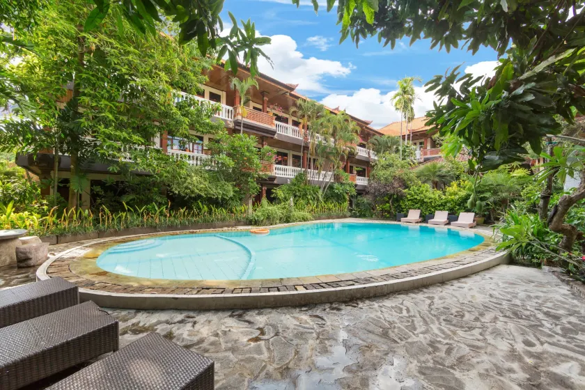 Simpang Inn Hotel - Image 1