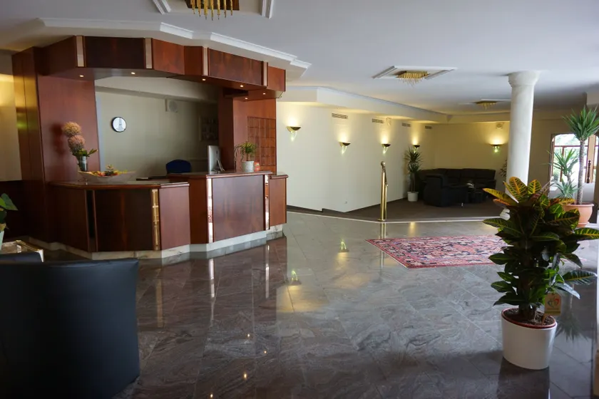 Hotel Lorösch - Image 1