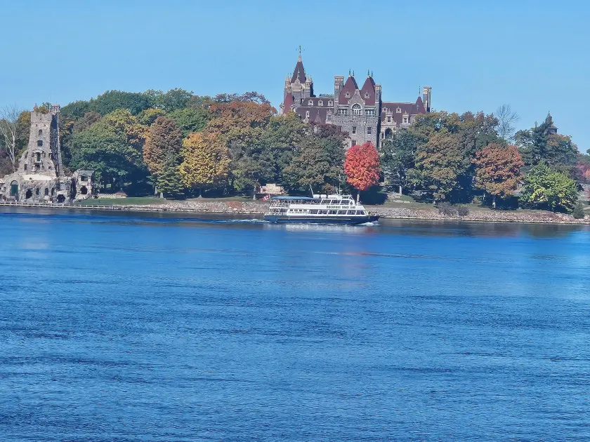 Capt Thomson's Resort - Image 1