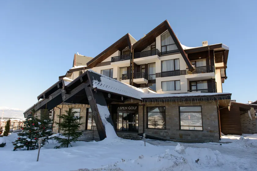 Aspen Resort Golf & Ski - Image 1