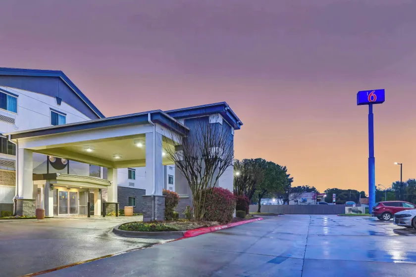 Motel 6-Mesquite, TX - Balch Springs - Image 1