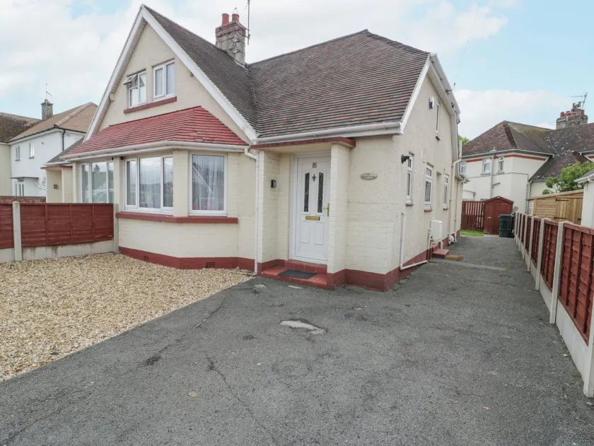 Maesdu Cottage - Image 1