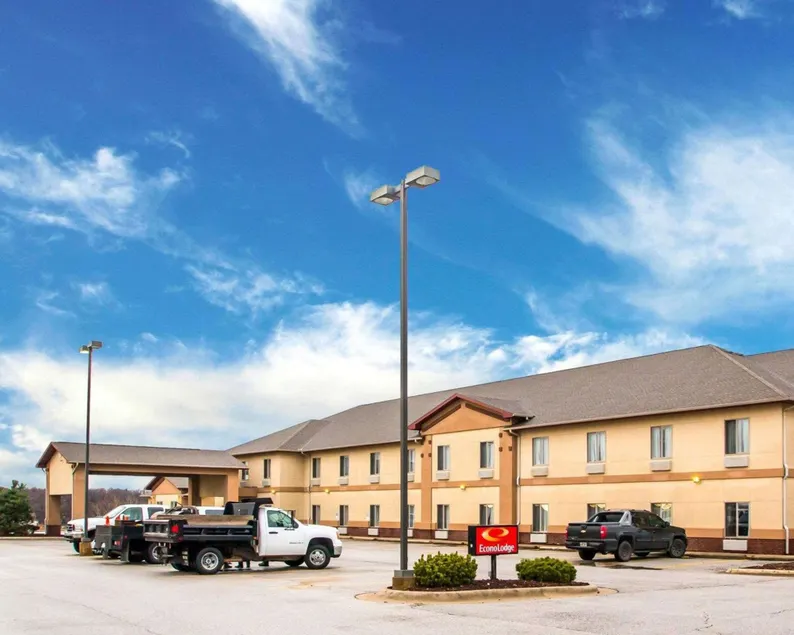 Econo Lodge Anderson - Image 1