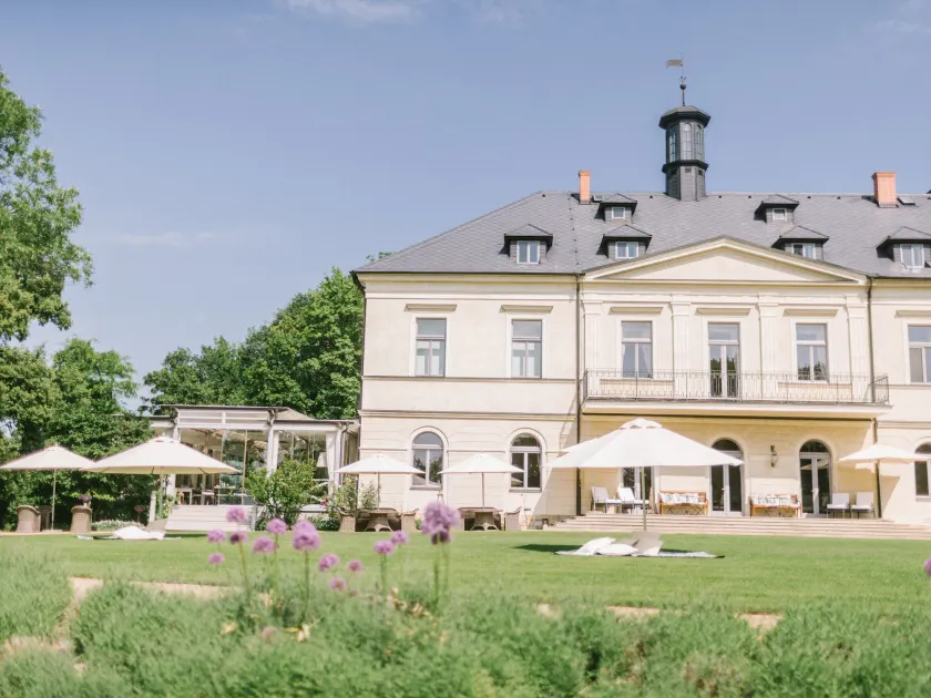 Chateau Mcely - Image 1
