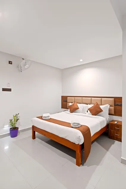 The Elite Hotel  - Image 1