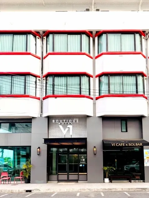 V1 boutique hotel - Image 1
