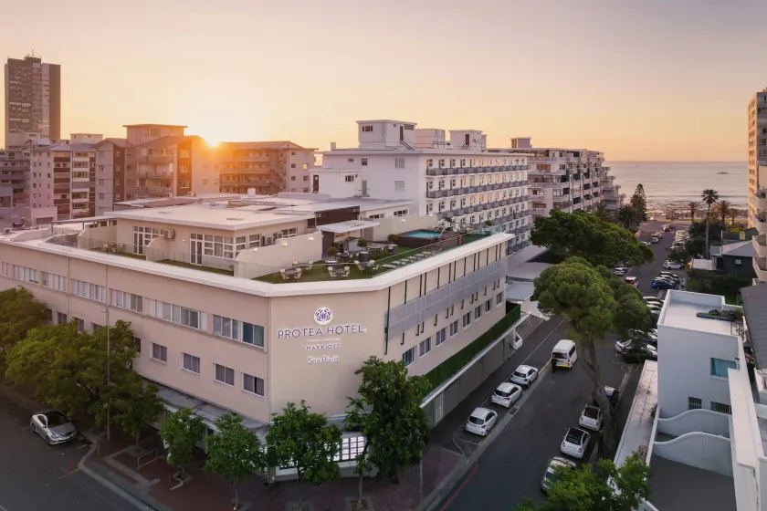 Protea Hotel by Marriott Cape Town Sea Point - Image 1