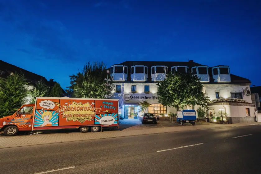 Hotel & Restaurant Hessischer Hof - Image 1