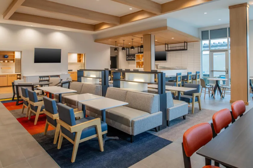 Hyatt House Fresno Campus Pointe - Image 1