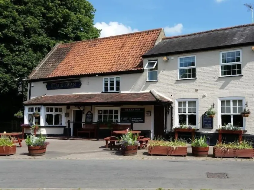 The Black Swan Inn - Image 1