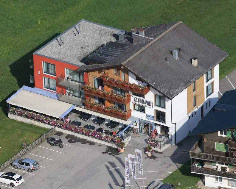 Hotel Astoria - Image 1