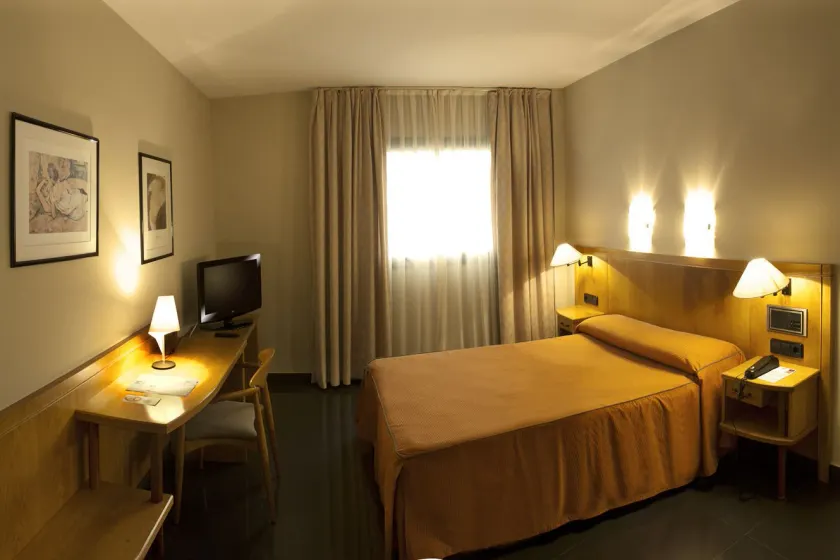 Hotel Ruta de Europa - Image 1