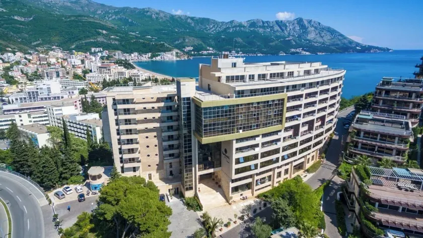 Sea View Apartments MonteBook - Image 1