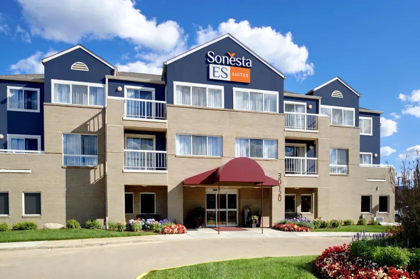 Sonesta ES Suites Detroit Warren - Image 1
