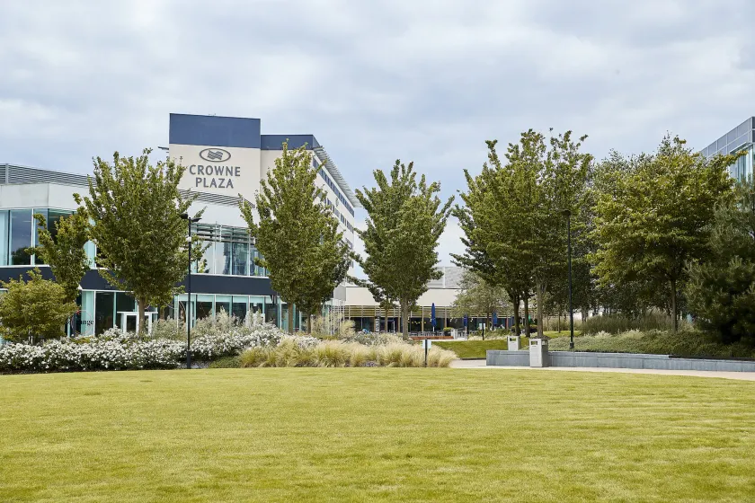 Crowne Plaza Reading - Image 1