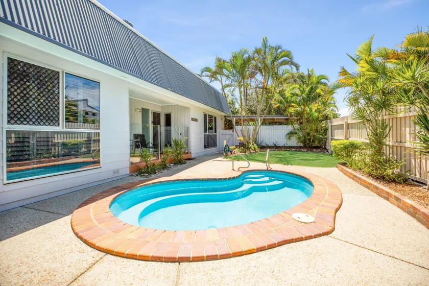 Allamanda Sands - Image 1