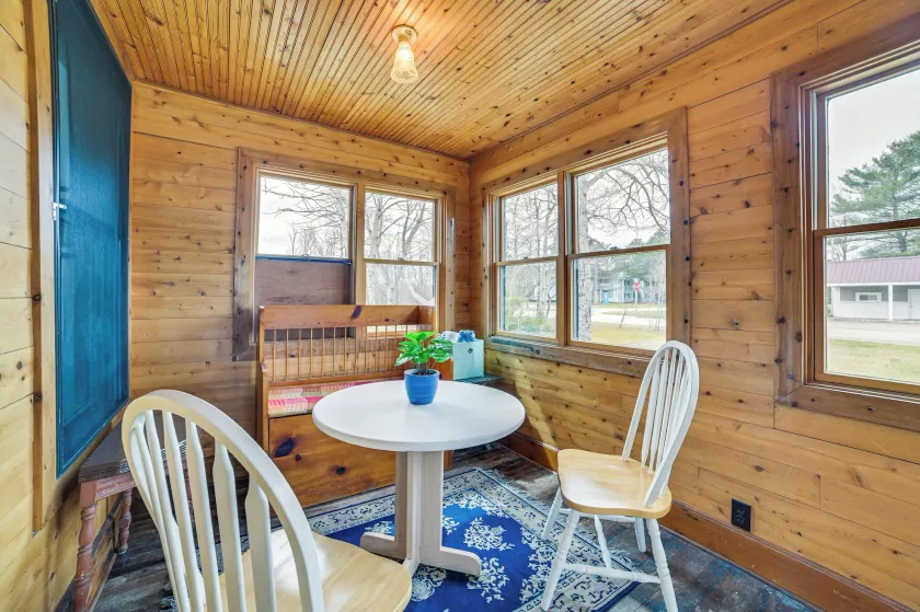 Railroad Bunkhouse in Mackinaw City, 3 Mi to Beach - Interior