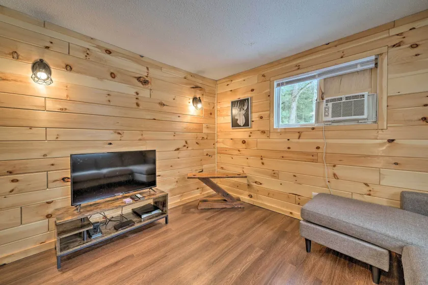 Cabin in The Huron-manistee National Forest! - Innvendig