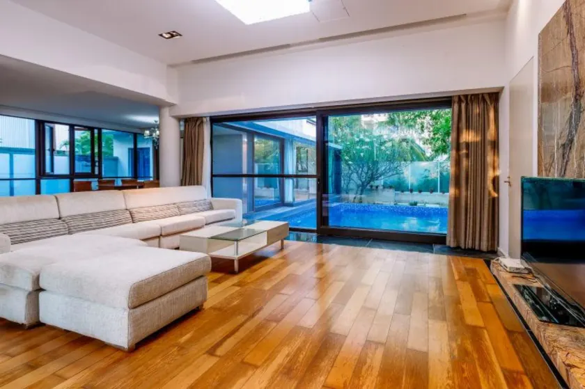 Tide Inn Sanya - Image 1