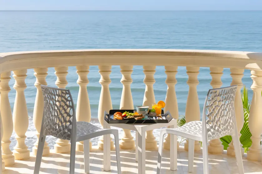 URH Sitges Playa - Image 1