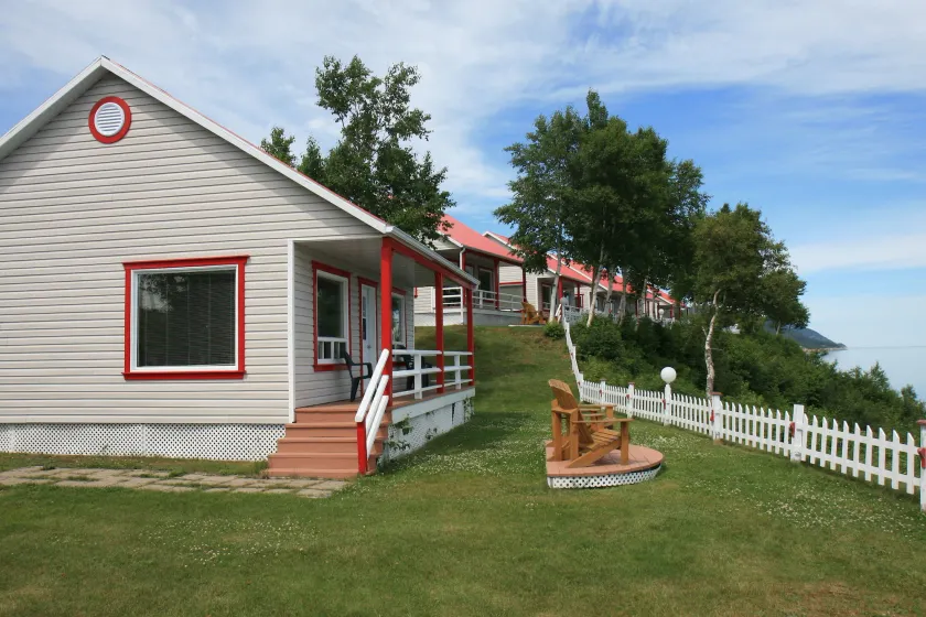 Motel et Chalets Bo-Fleuve Evangeline - Image 1