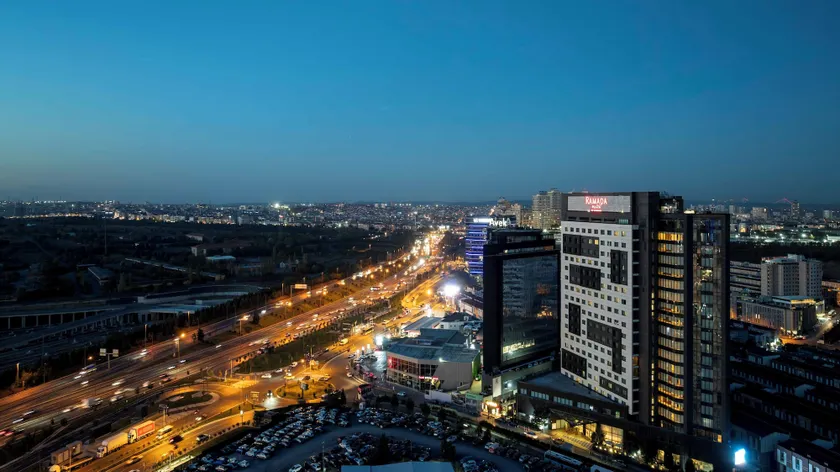Ramada Plaza By Wyndham Istanbul Tekstilkent - Image 1