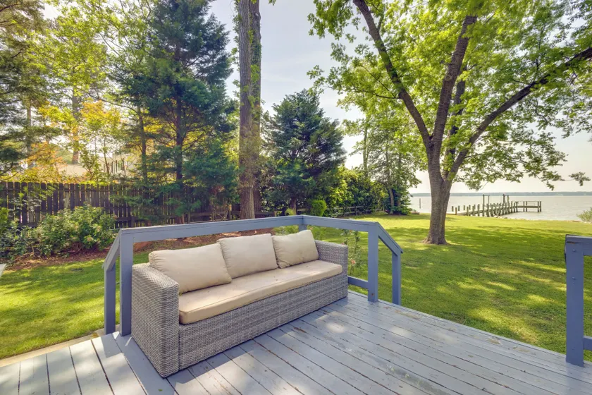 Waterfront Gloucester Home w Private Boat Dock - Profilbild