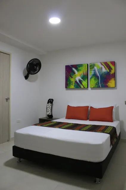 Hotel Pereira 421 - Image 1