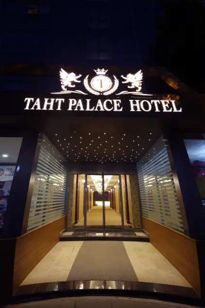 Taht Palace Hotel - Image 1