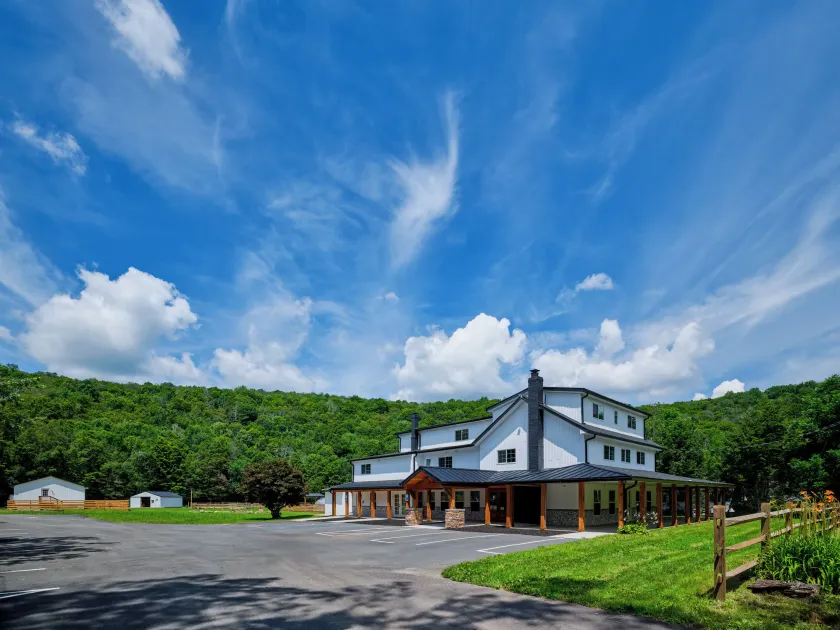 Saddleview Bed & Breakfast - Image 1