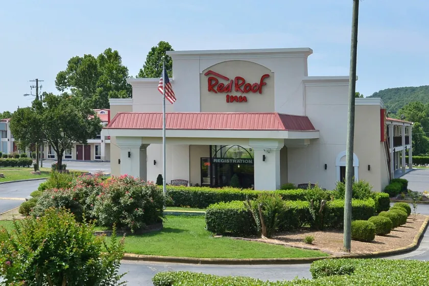 Red Roof Inn Dalton - Image 1