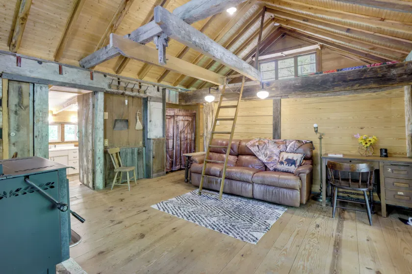 Mountain Tree House w/ Views in Maysville - Image 1