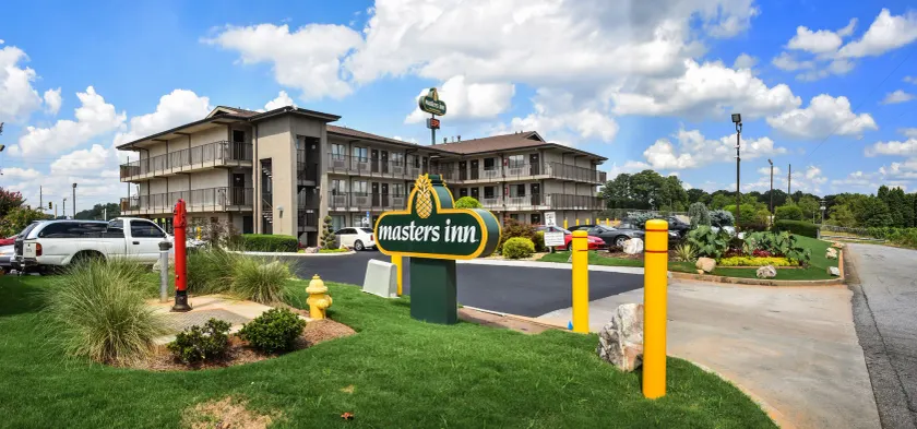 Masters Inn Tucker - Image 1