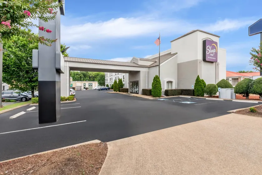 Sleep Inn Chattanooga Hamilton Place - Image 1