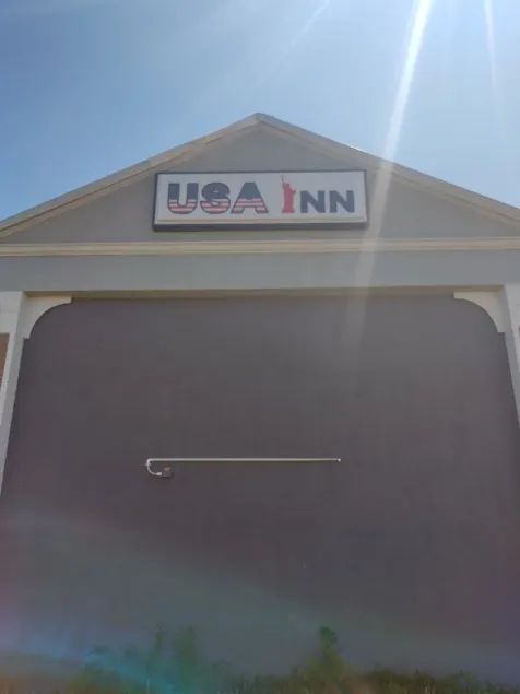 USA Inn - Image 1