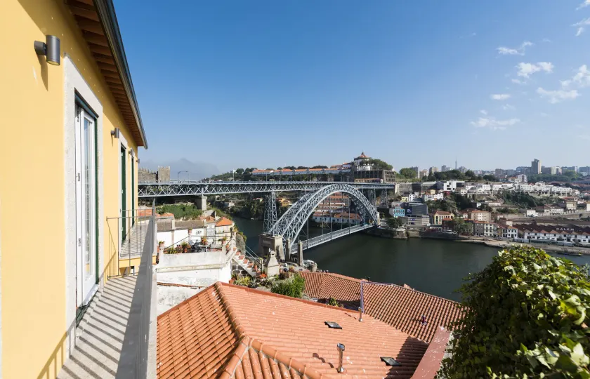 Arco Apartments - Image 1