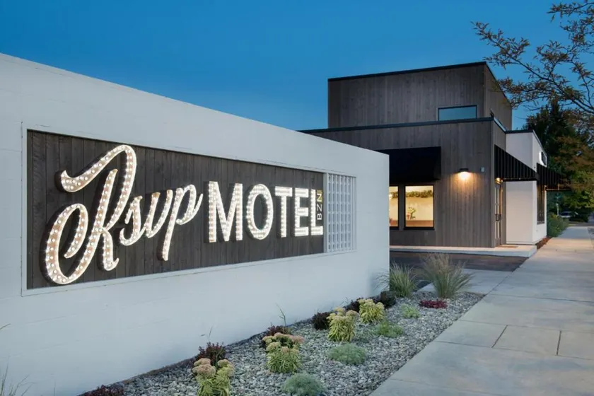 RSVP Hotel - Image 1