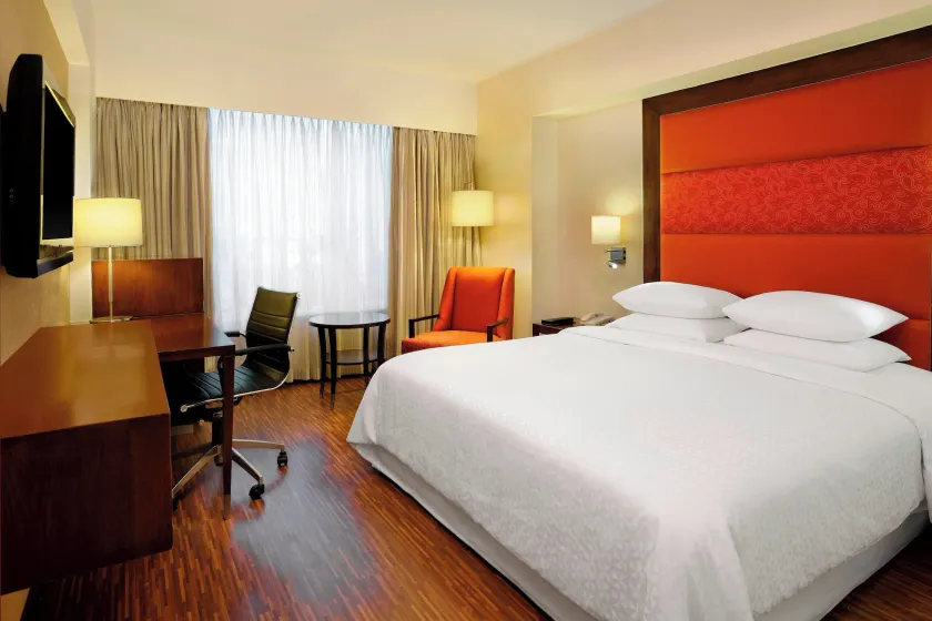 Four Points by Sheraton Ahmedabad - Image 1