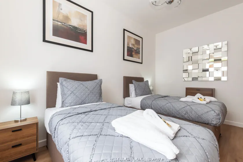 Silver Moon, 2 bedrooms apartament in Southampton Central Free Parking - Image 1