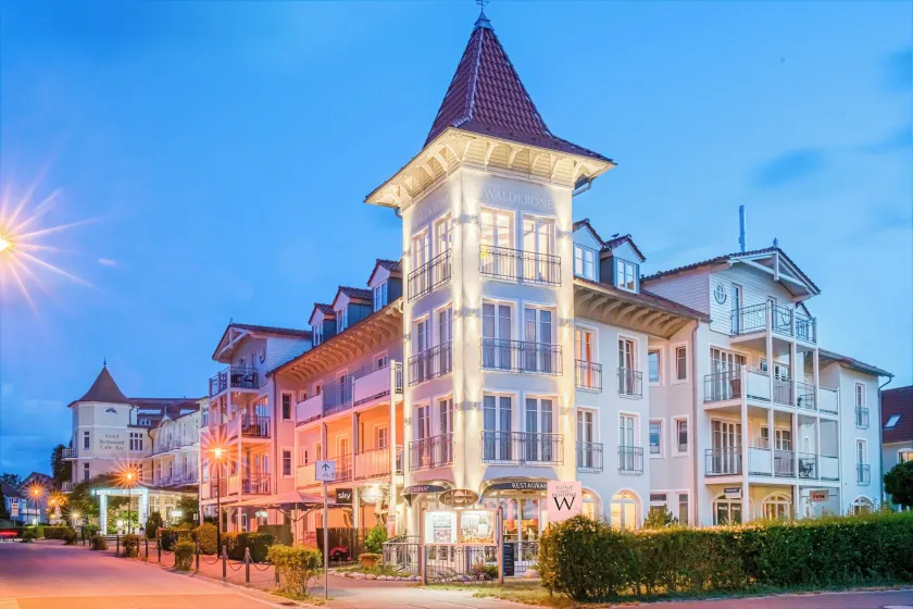 Hotel Residenz Waldkrone Kühlungsborn - Image 1