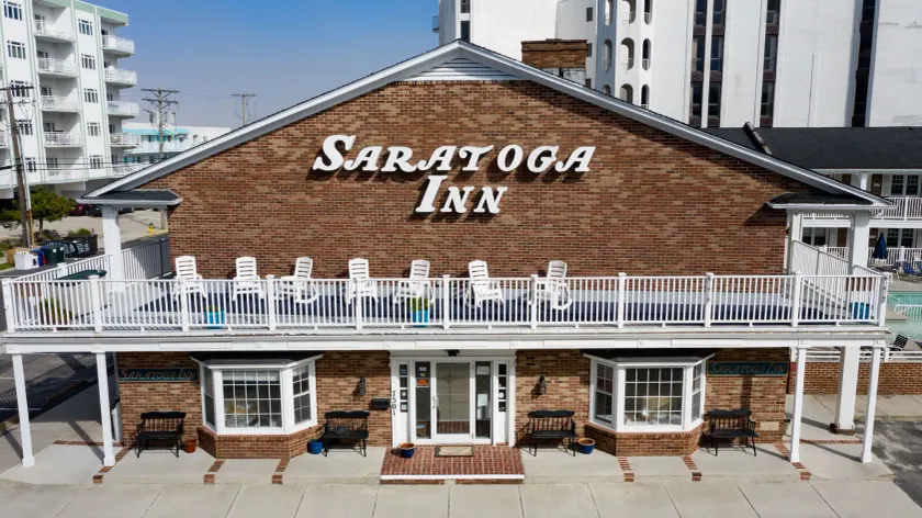 Saratoga Resort - Image 1