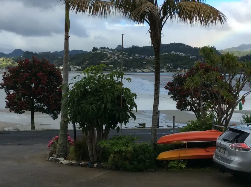 Paku Lodge Resort - Image 1