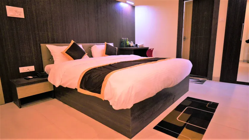 Hotel Green Apple - Image 1